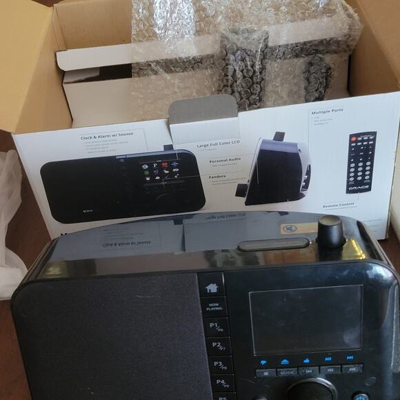 Grace Digital Mondo GDI-IRC600 Wi Fi music player / internet radio - Picture 7 of 12